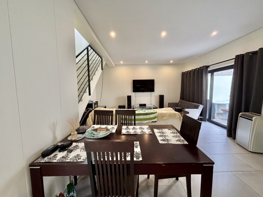 To Let 1 Bedroom Property for Rent in Sandown Western Cape